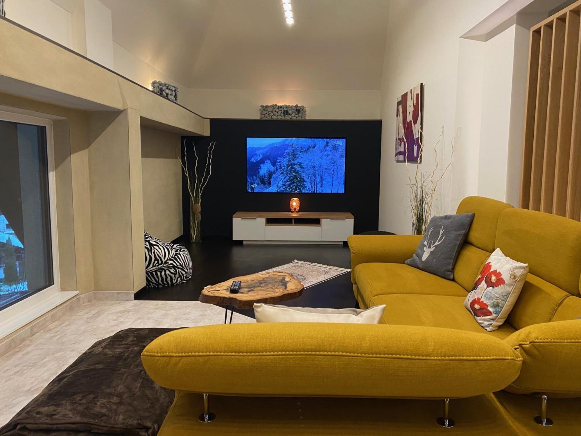 Loft Im Turm Apartment Maishofen Exterior photo